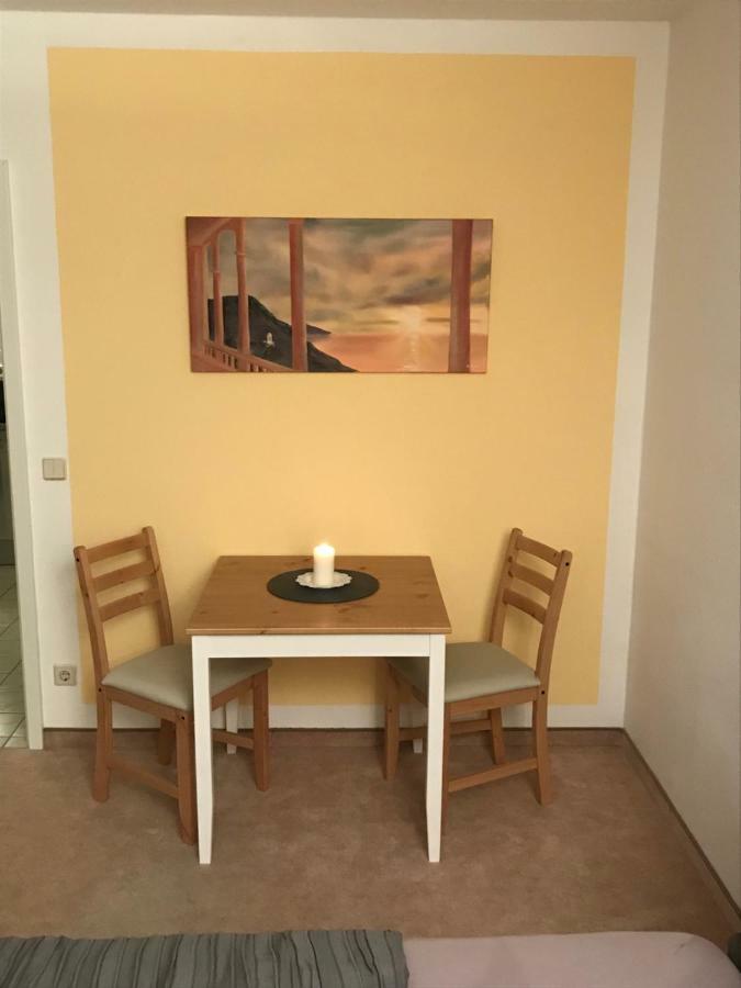 Kleine Wohnung Im Gruenen Dresda Esterno foto